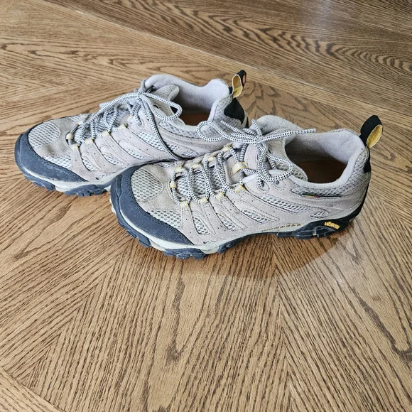👟Merrill Moab Hiking Shoes / Sneakers women's size 11 ventilator taupe - Picture 2 of 6